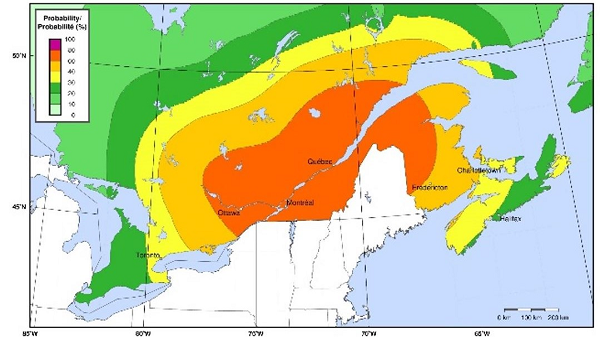 Deux cartes du Canada montrent les zones sujettes aux séismes, colorées de divers tons d’orange, de rouge et de jaune.